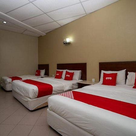De Clinique Hotel Kampong Pasir Bogak Exterior photo