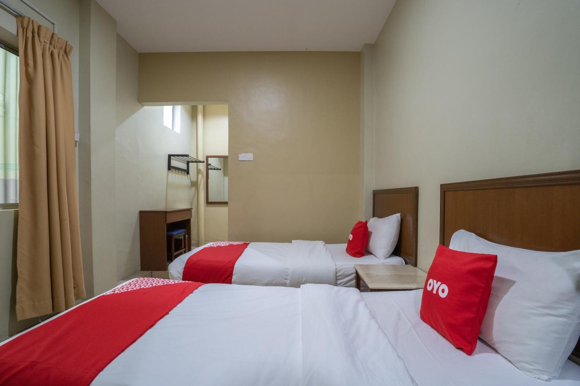 De Clinique Hotel Kampong Pasir Bogak Exterior photo