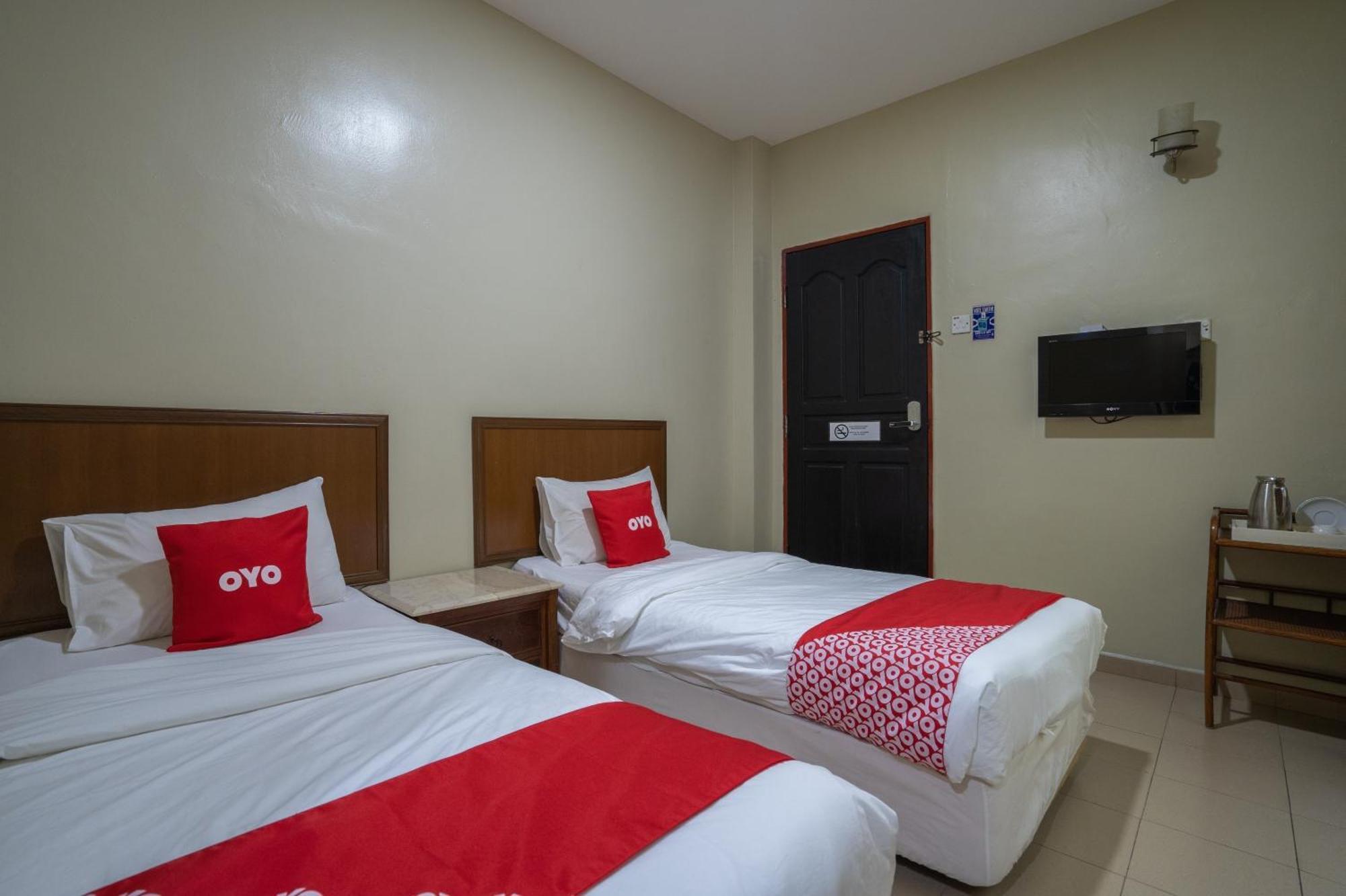 De Clinique Hotel Kampong Pasir Bogak Exterior photo