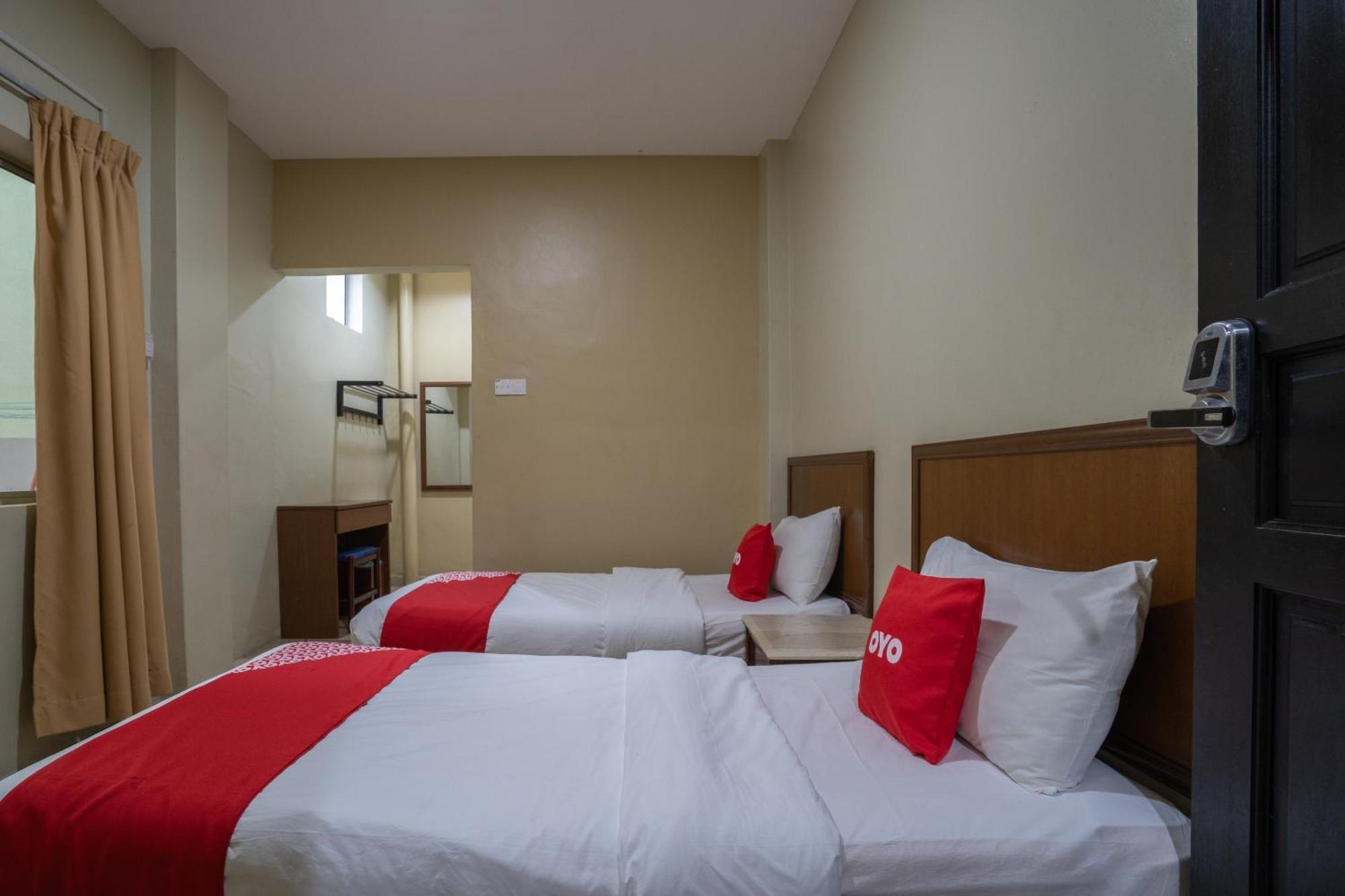 De Clinique Hotel Kampong Pasir Bogak Exterior photo